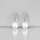 Chic Pearl Earrings